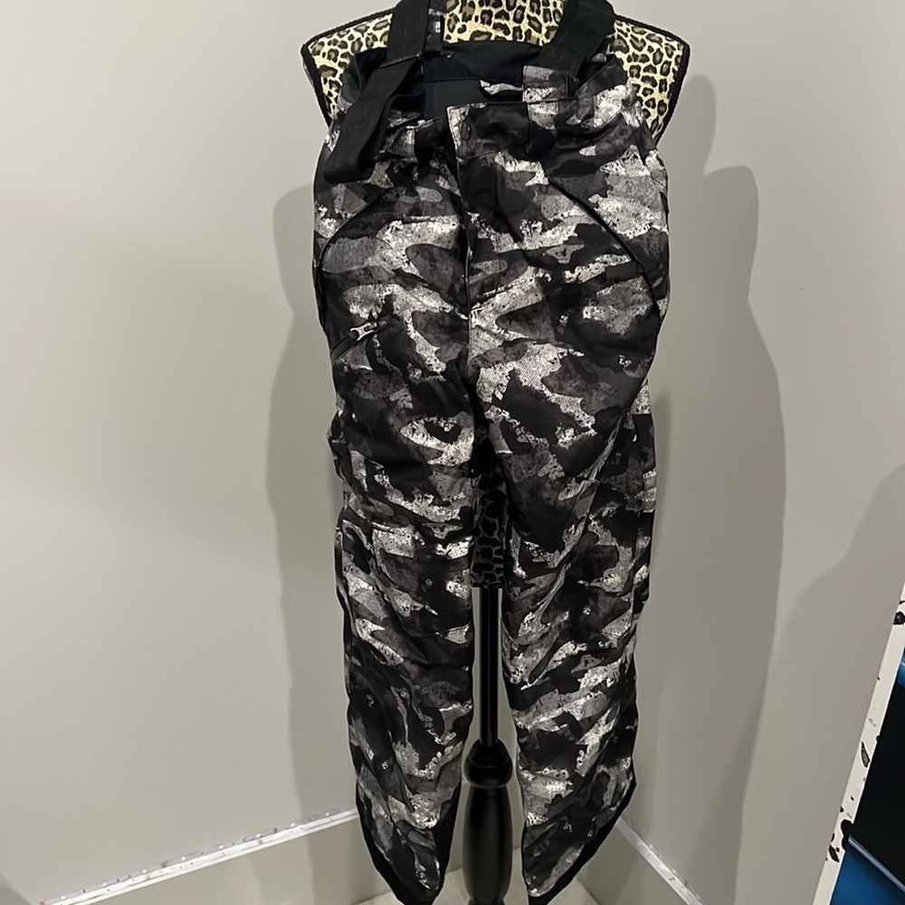 Boys Spyder ski bib Size 10